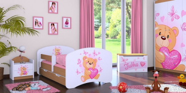 SENG I HVID OG NATUR MED BAMSE MOTIV
